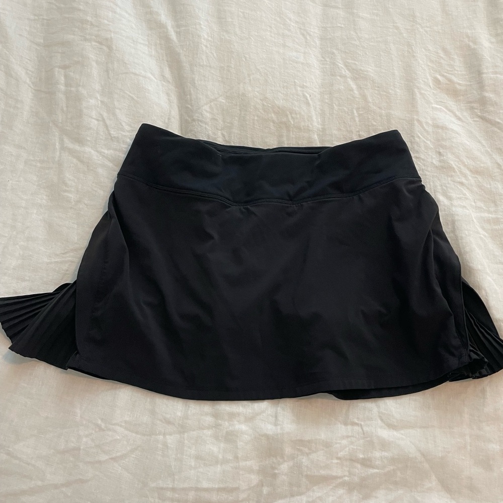 Black lululemon skirt